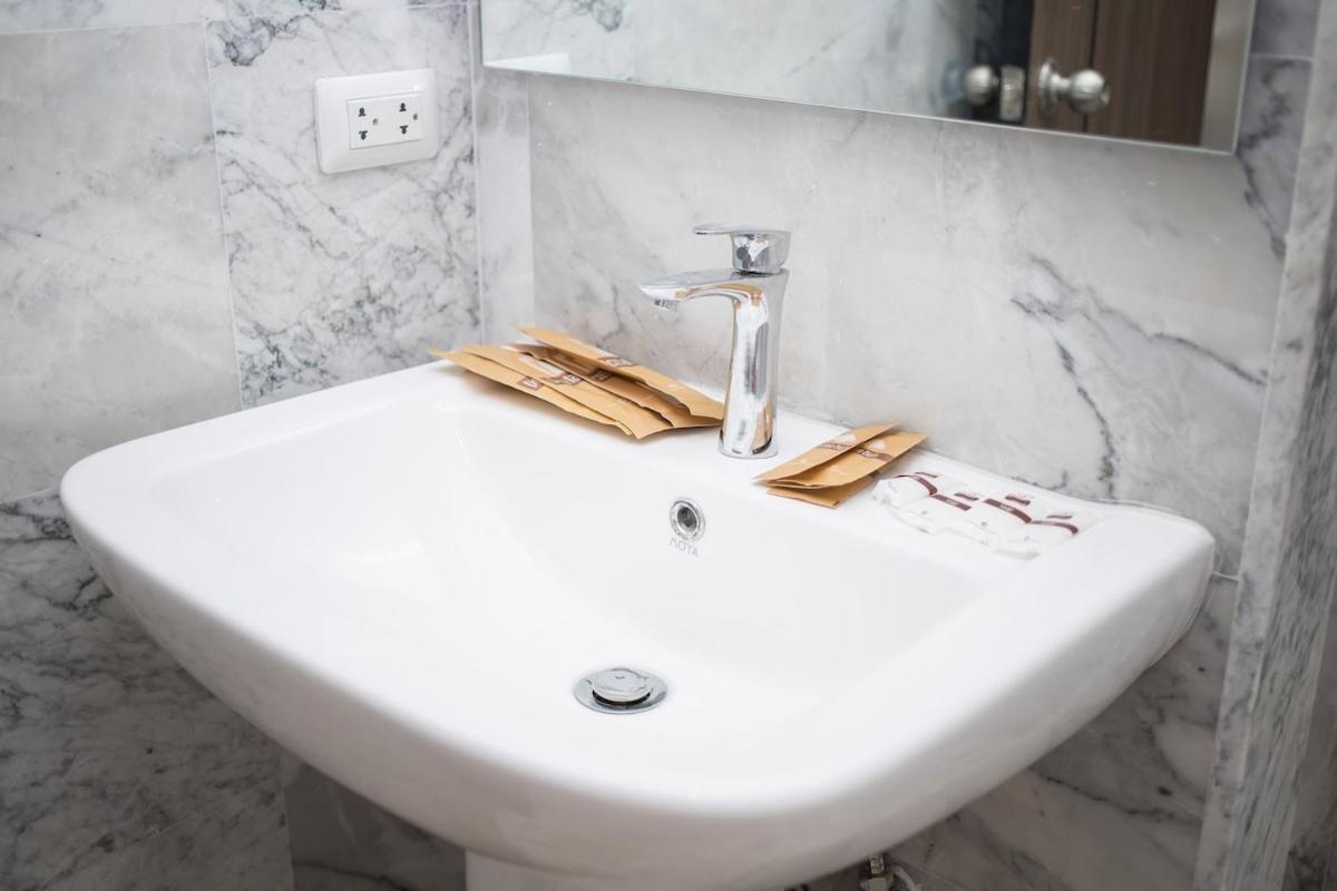 Апартаменты 1Br Naiharn Beach S311 By Ibg Property Nai Harn Buitenkant foto